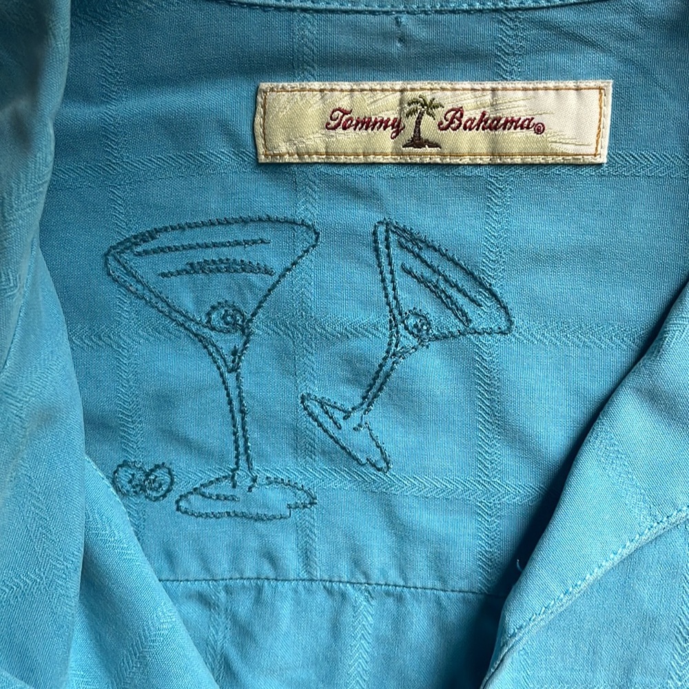 Tommy Bahama 100% silk blue button up shirt martini glasses collar men small